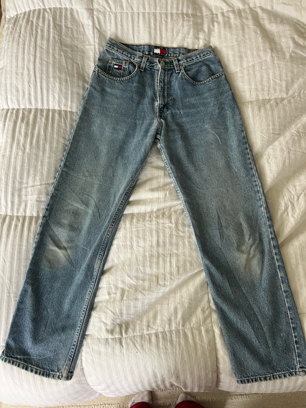 Tommy Hilfiger Women’s Washed Blue Straight Jeans